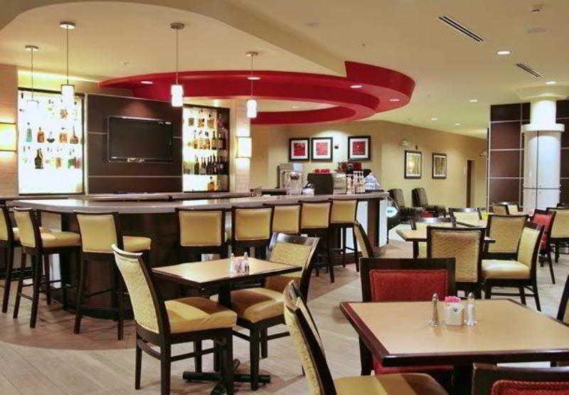 Springhill Suites By Marriott Pueblo Downtown Экстерьер фото