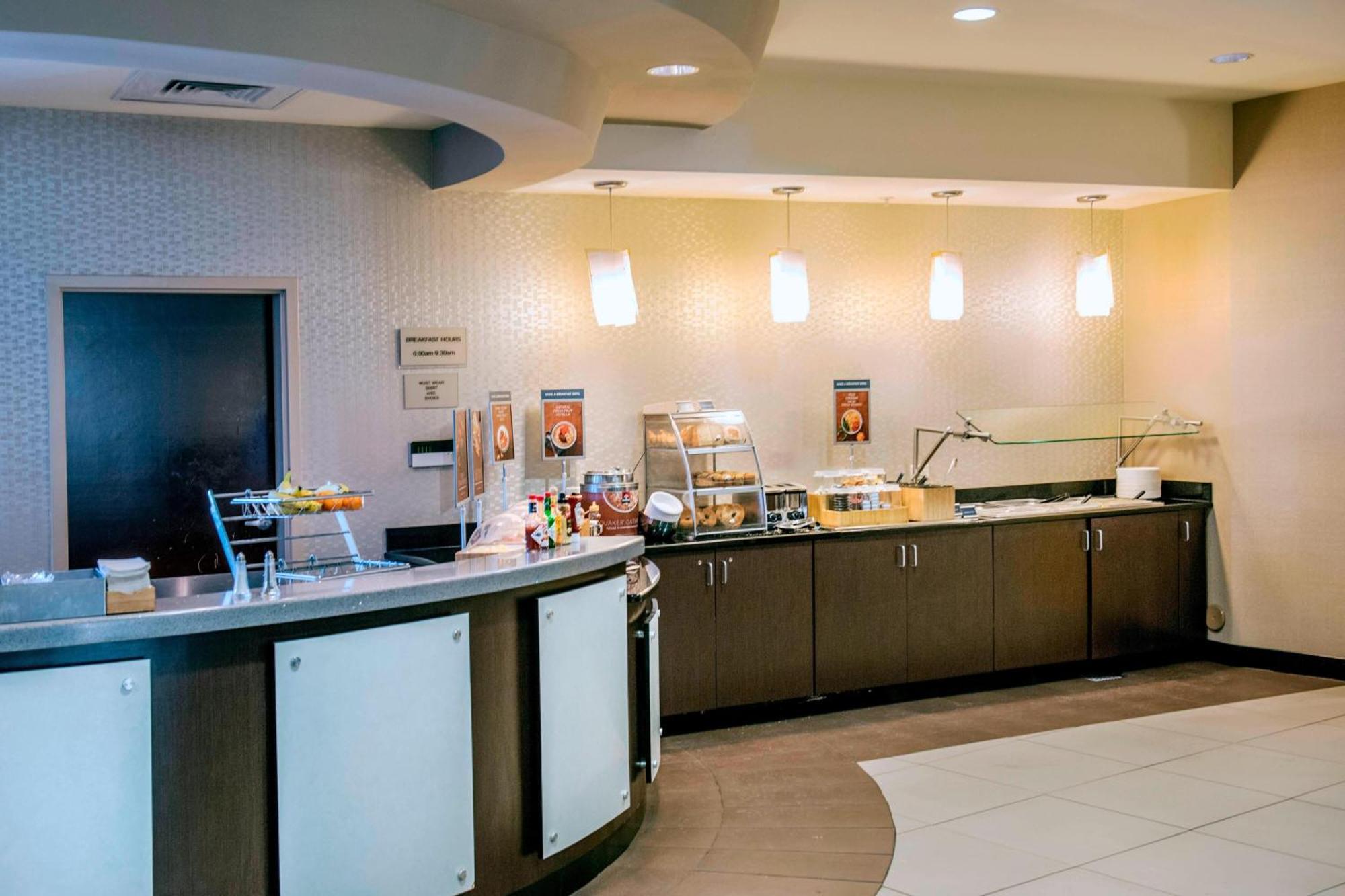 Springhill Suites By Marriott Pueblo Downtown Экстерьер фото