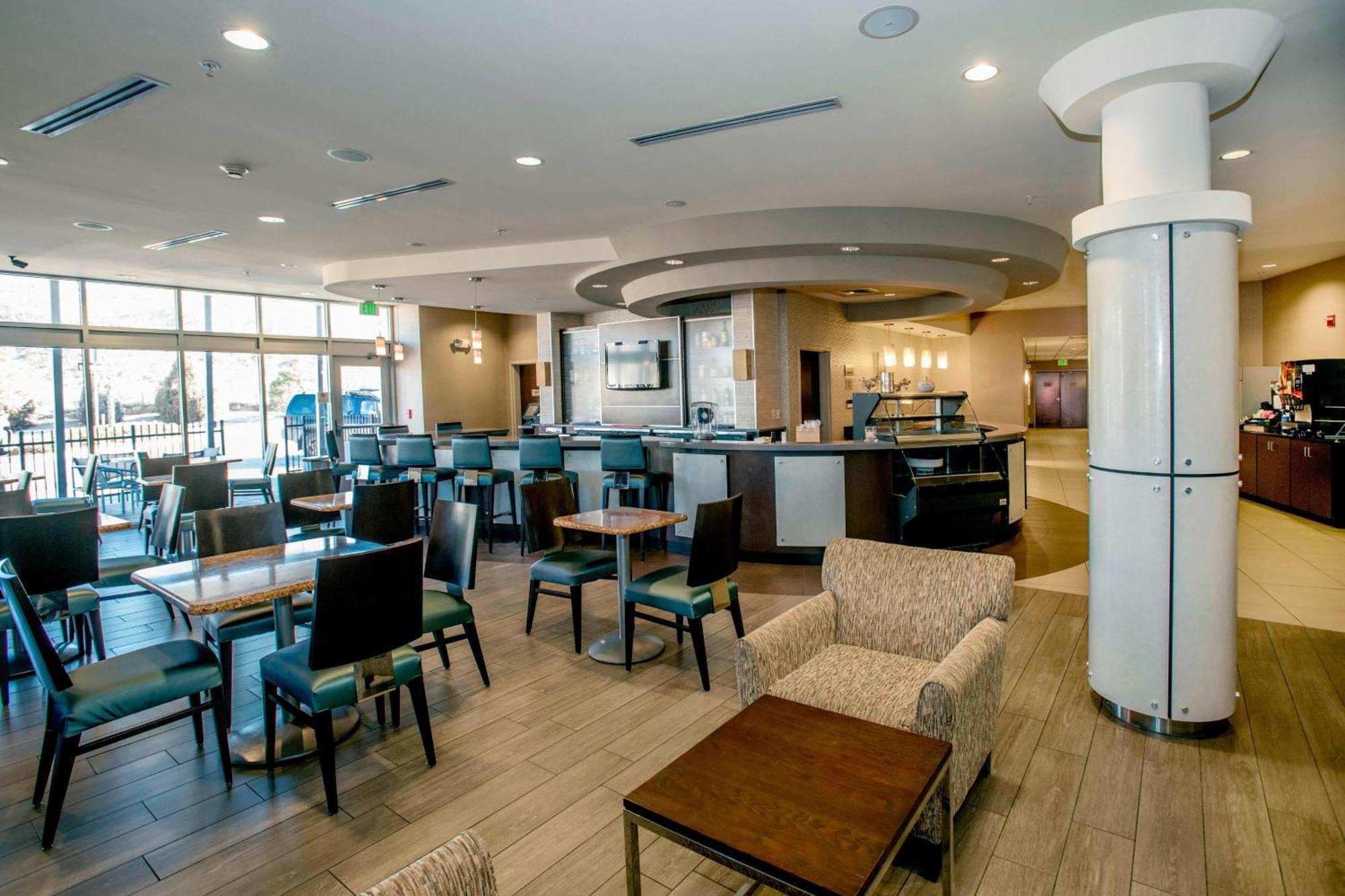 Springhill Suites By Marriott Pueblo Downtown Экстерьер фото